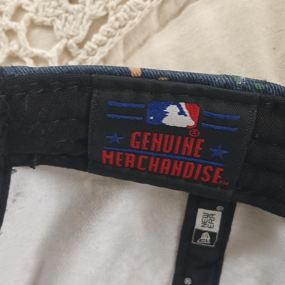 Rare Women's Seattle Mariners Floral Baseball Hat - Picture 8 of 9